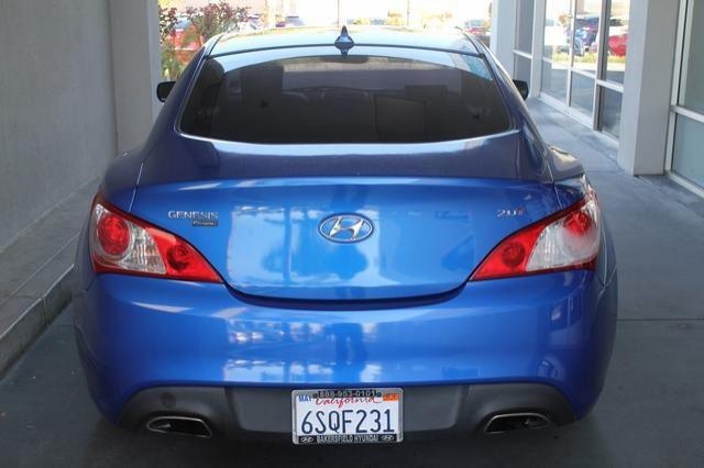 Hyundai Genesis Coupe 2011 photo 2