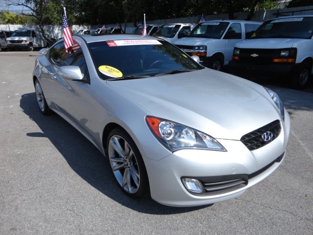 Hyundai Genesis Coupe 2011 photo 3