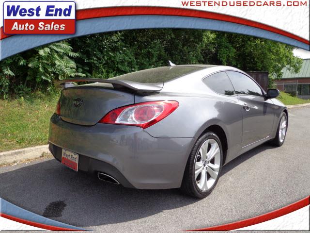 Hyundai Genesis Coupe 2011 photo 6