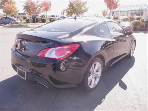 Hyundai Genesis Coupe Wagon SE Other