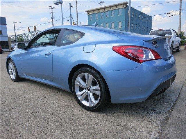 Hyundai Genesis Coupe 2012 photo 23