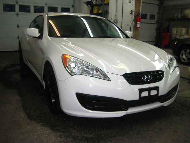 Hyundai Genesis Coupe 2012 photo 4