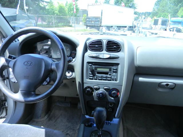 Hyundai Santa Fe 2002 photo 5