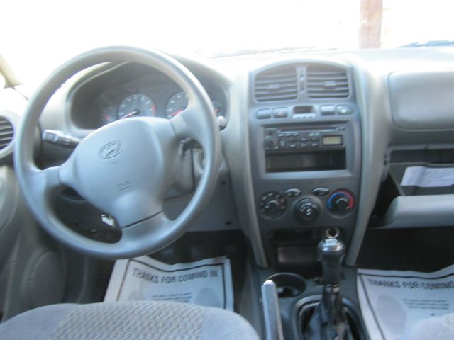 Hyundai Santa Fe 2003 photo 15