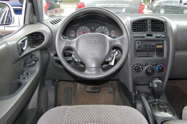 Hyundai Santa Fe 2003 photo 3