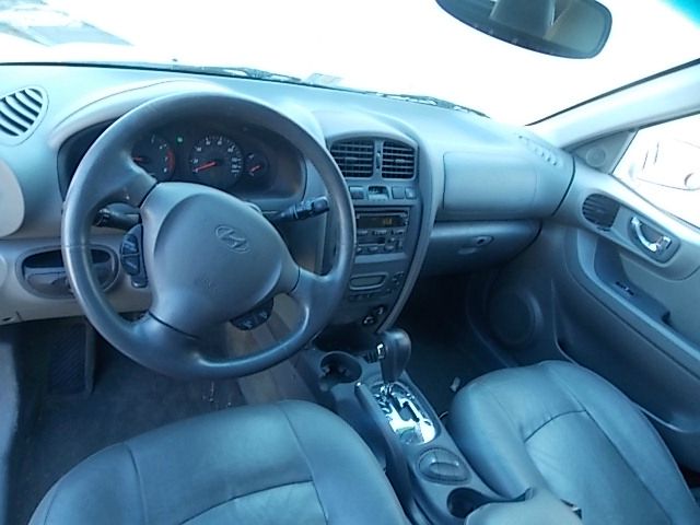 Hyundai Santa Fe 2003 photo 4