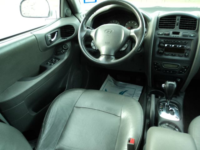 Hyundai Santa Fe 2003 photo 11