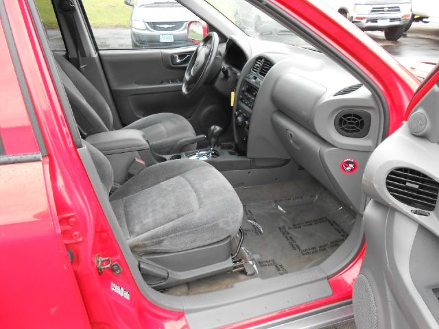 Hyundai Santa Fe 2004 photo 2