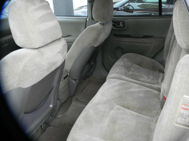 Hyundai Santa Fe 2004 photo 2