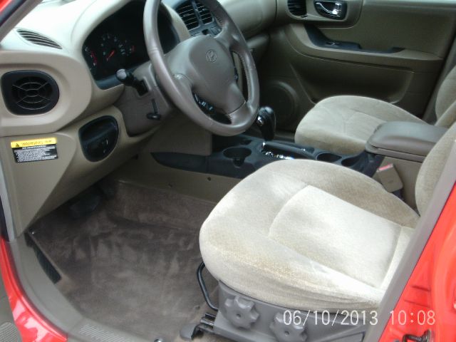 Hyundai Santa Fe 2004 photo 4