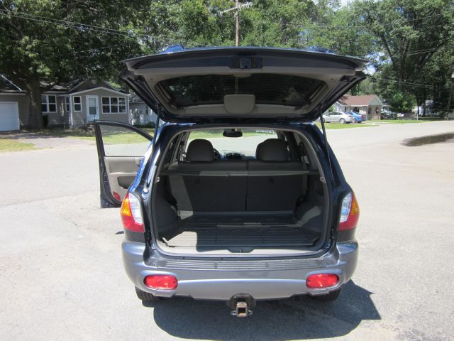 Hyundai Santa Fe 2004 photo 2