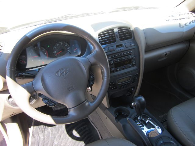 Hyundai Santa Fe 2004 photo 4