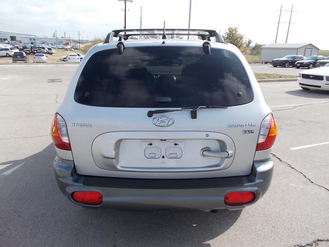 Hyundai Santa Fe 2004 photo 1