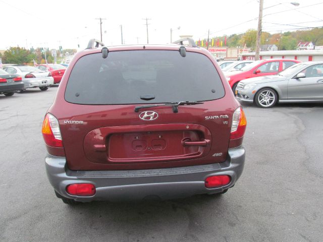 Hyundai Santa Fe 4dr Sdn 2.4L FWD SUV