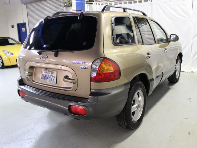 Hyundai Santa Fe 2004 photo 3