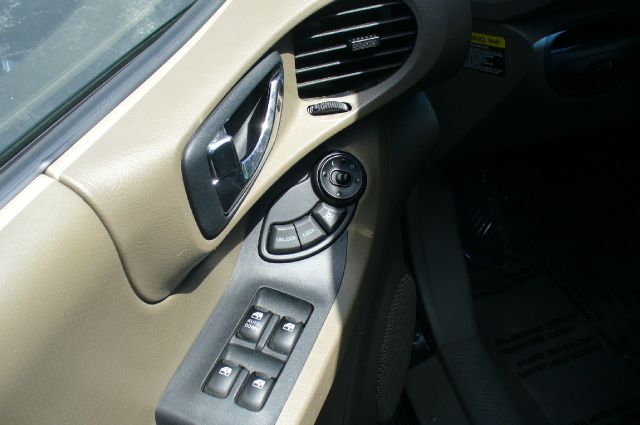 Hyundai Santa Fe 2004 photo 10