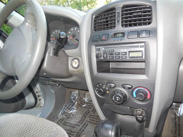 Hyundai Santa Fe 2004 photo 15