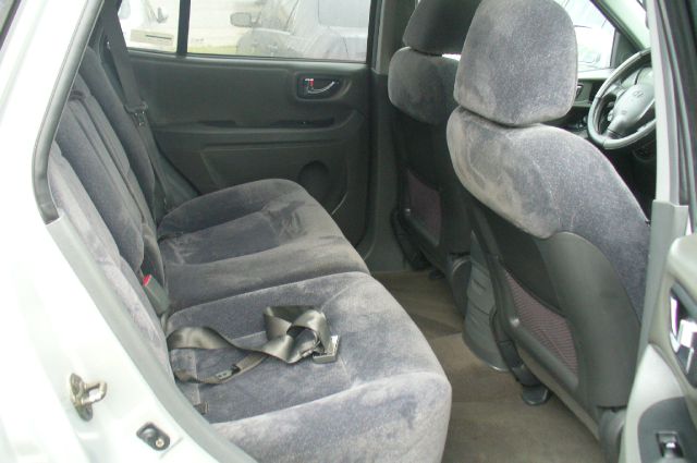 Hyundai Santa Fe 2004 photo 2