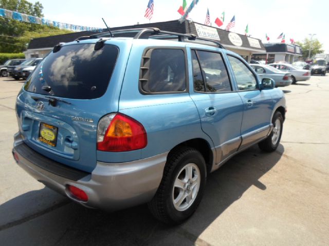 Hyundai Santa Fe 2004 photo 2