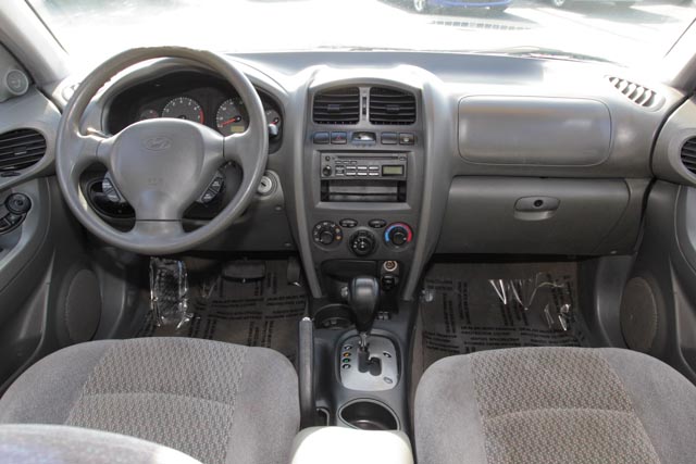 Hyundai Santa Fe 2004 photo 5