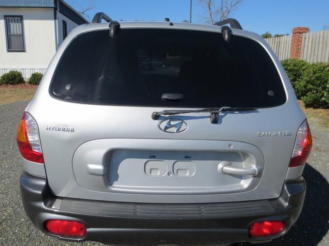 Hyundai Santa Fe 2004 photo 20