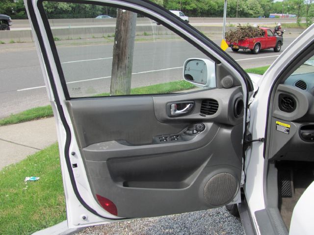 Hyundai Santa Fe 2004 photo 23