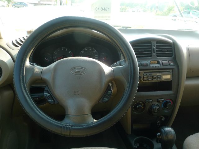 Hyundai Santa Fe 2004 photo 11