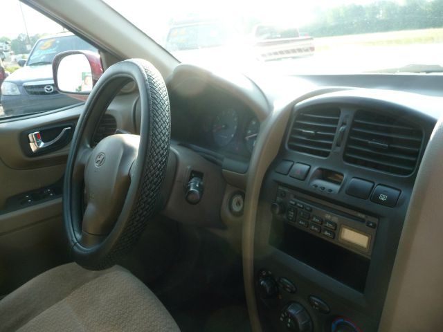 Hyundai Santa Fe 2004 photo 30