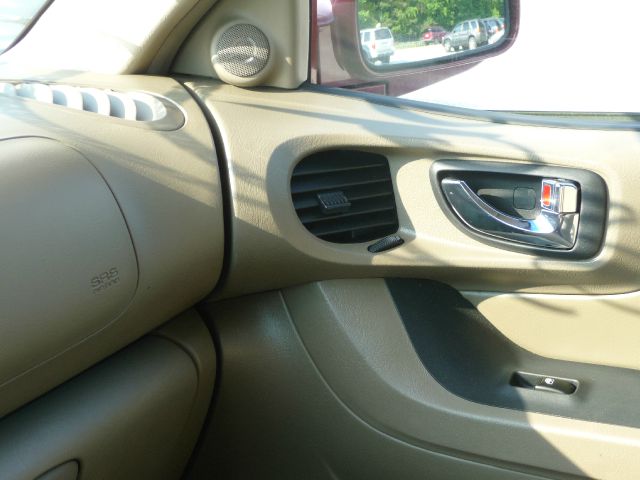 Hyundai Santa Fe 2004 photo 35