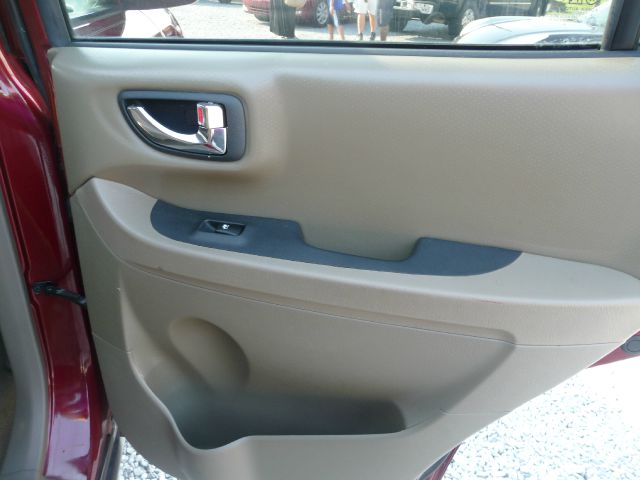 Hyundai Santa Fe 2004 photo 9