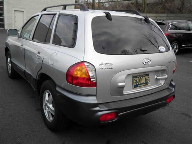 Hyundai Santa Fe 2004 photo 1