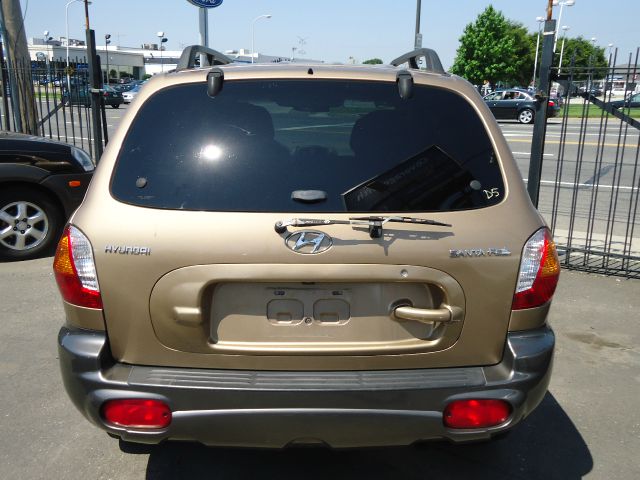 Hyundai Santa Fe Base SUV