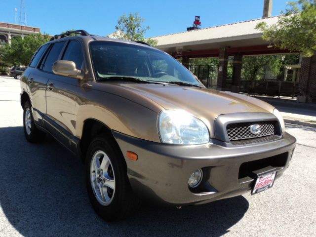 Hyundai Santa Fe 2004 photo 2