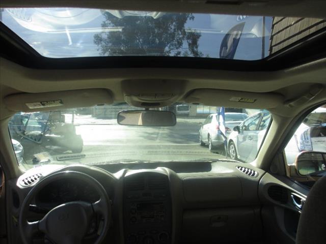 Hyundai Santa Fe 2004 photo 19