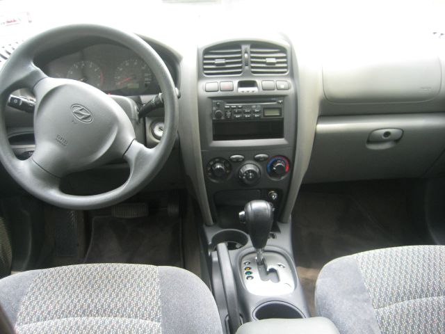 Hyundai Santa Fe 2004 photo 7