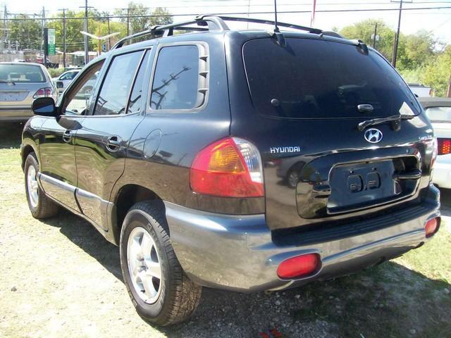 Hyundai Santa Fe 2004 photo 1