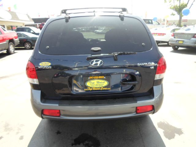 Hyundai Santa Fe 2005 photo 13