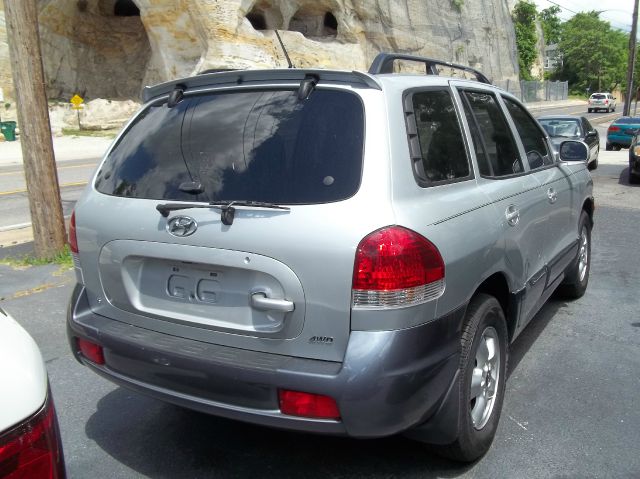 Hyundai Santa Fe 2005 photo 1