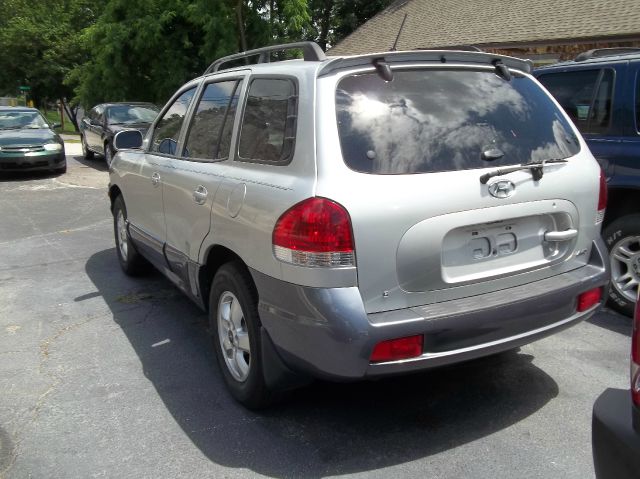 Hyundai Santa Fe 2005 photo 8