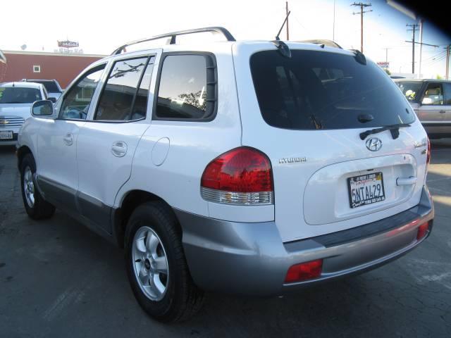 Hyundai Santa Fe 2005 photo 1