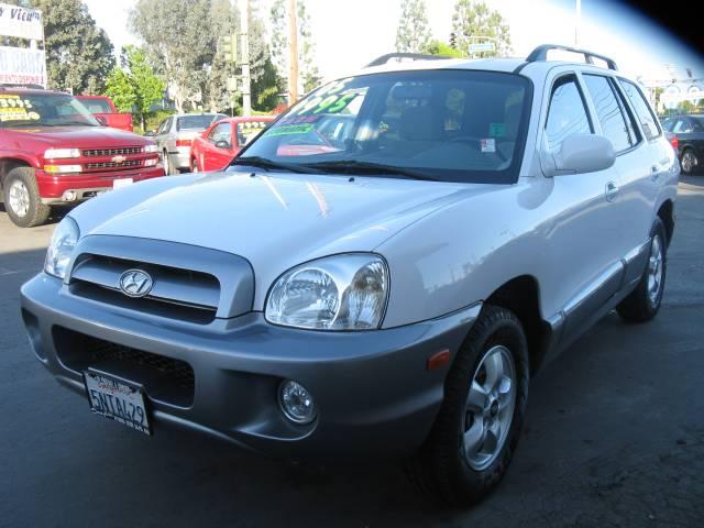 Hyundai Santa Fe 2005 photo 1