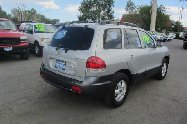 Hyundai Santa Fe 2005 photo 23