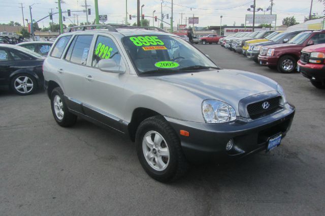 Hyundai Santa Fe 2005 photo 24