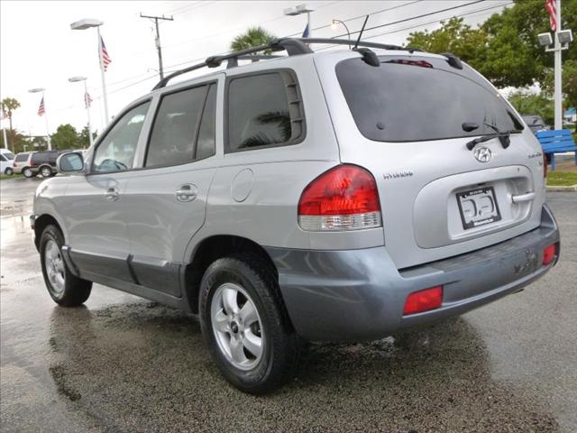 Hyundai Santa Fe 2005 photo 4