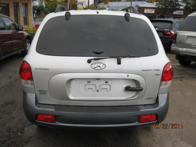 Hyundai Santa Fe 2005 photo 2