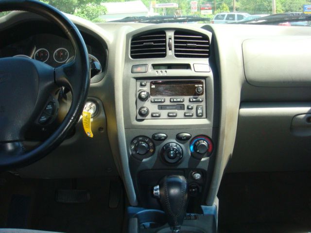 Hyundai Santa Fe 2005 photo 2