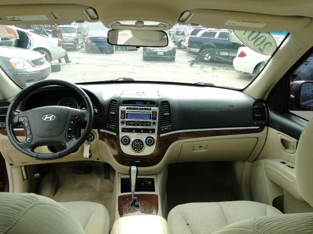 Hyundai Santa Fe FWD 4dr Sport SUV