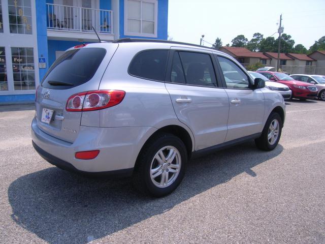 Hyundai Santa Fe 2010 photo 2