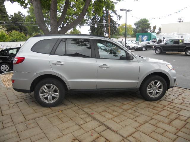 Hyundai Santa Fe 2010 photo 2