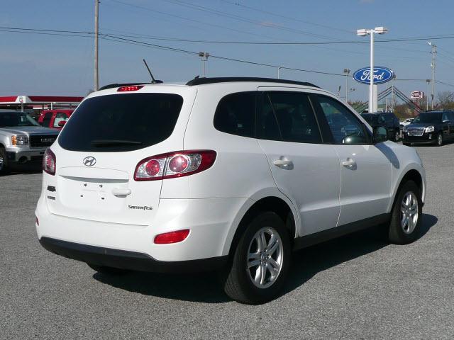 Hyundai Santa Fe 2010 photo 1